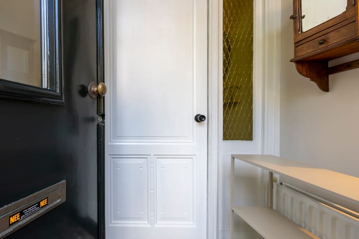 Photo 7 of Bredasestraat 46