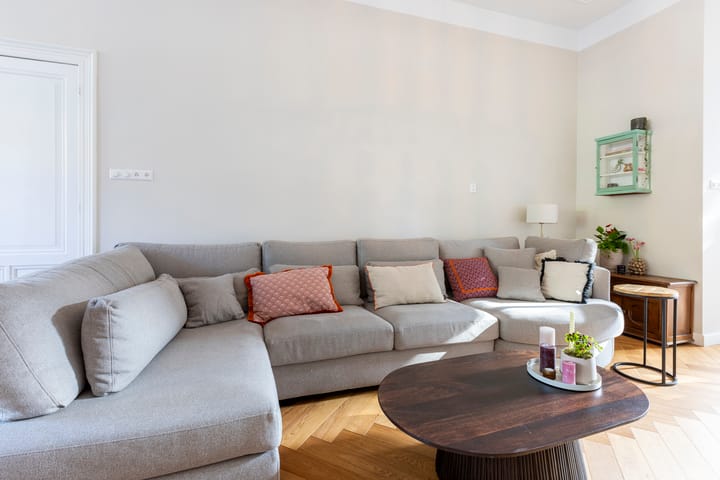 Photo 11 of Bredasestraat 46