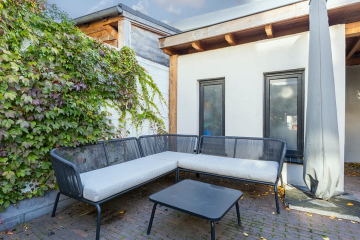 Photo 23 of Bredasestraat 46