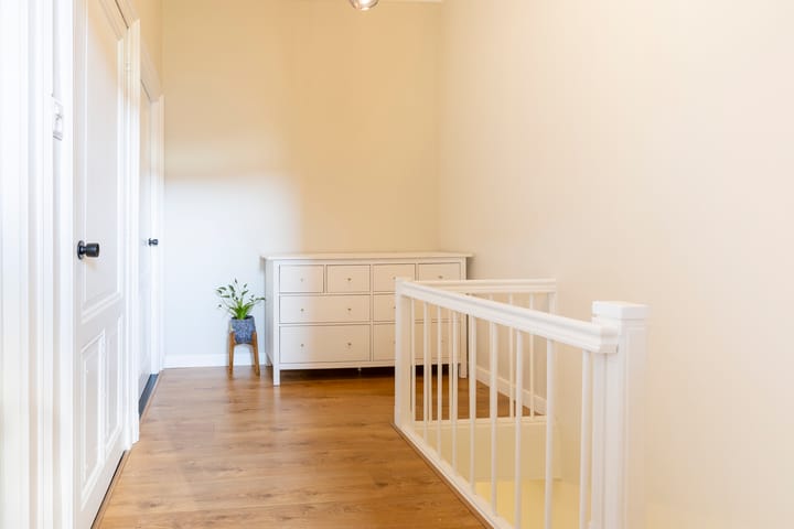 Photo 26 of Bredasestraat 46