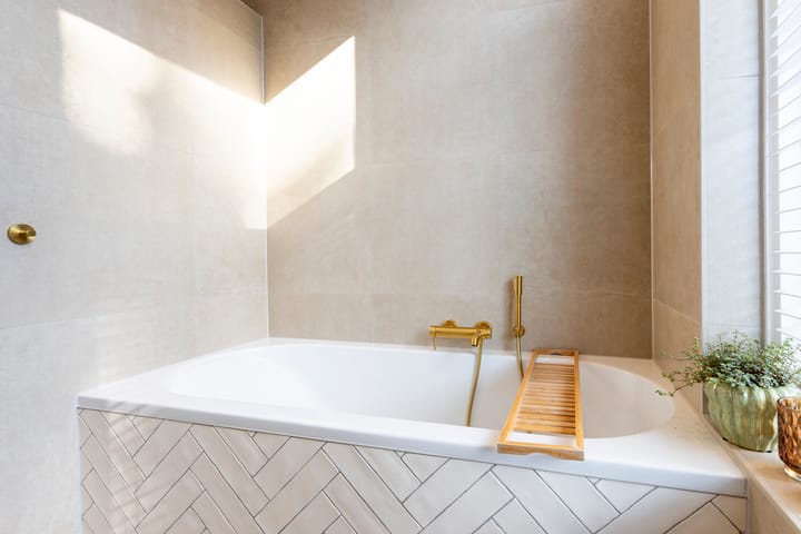 Photo 28 of Bredasestraat 46