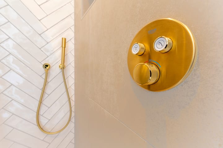 Photo 31 of Bredasestraat 46