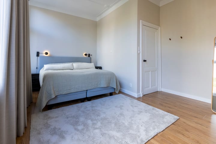 Photo 40 of Bredasestraat 46