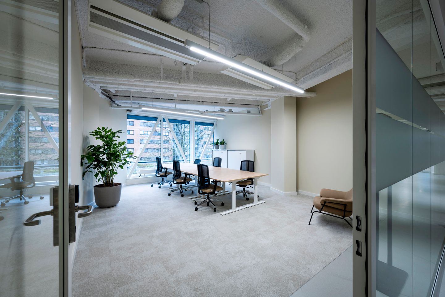 View photo 2 of Vasteland 78