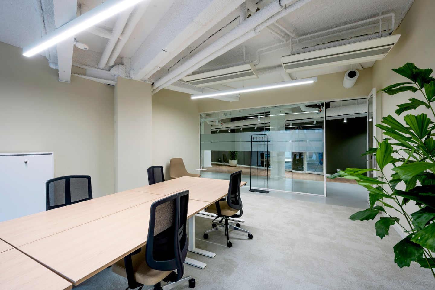 View photo 4 of Vasteland 78