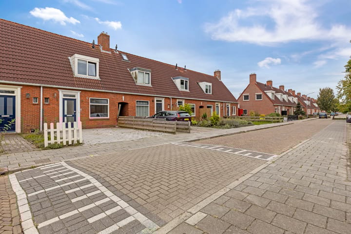 Photo 2 of Ripperdastraat 4