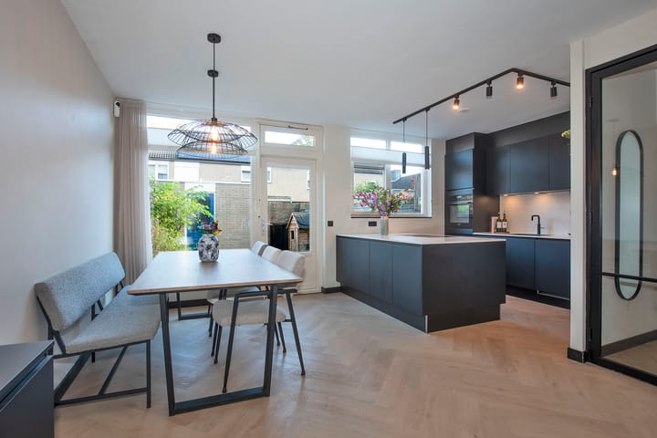 Photo 10 of Rondostraat 108