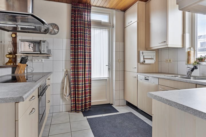 Foto 9 van Prins Bernhardlaan 4