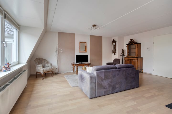 Photo 3 of Spoorstraat 8-C