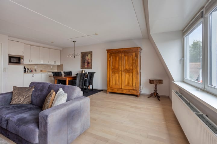 Photo 4 of Spoorstraat 8-C