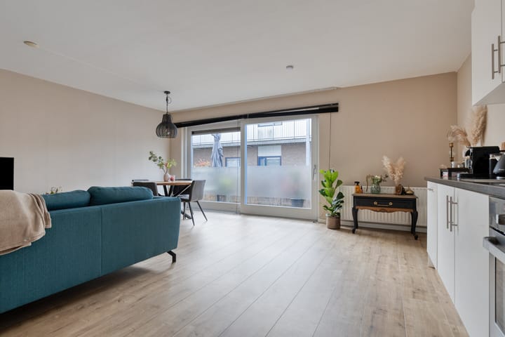 Photo 5 of Noordeinde 189-B17