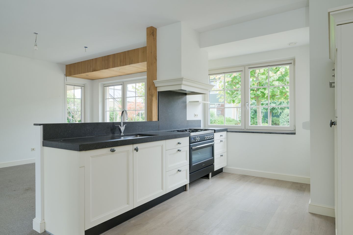 Photo 14 of Freule van Dorthstraat 70