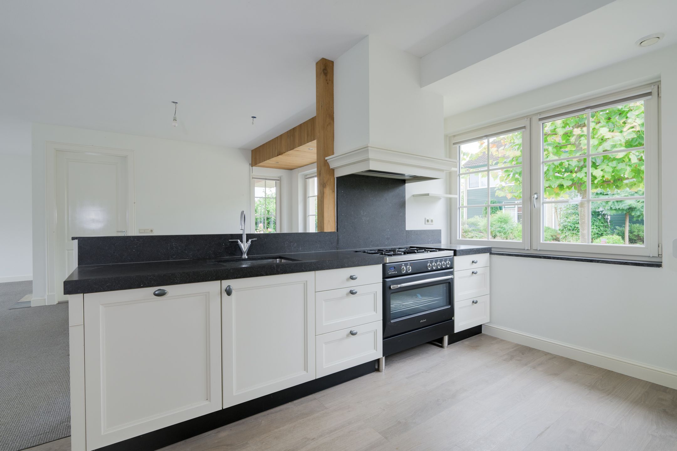 Photo 3 of Freule van Dorthstraat 70