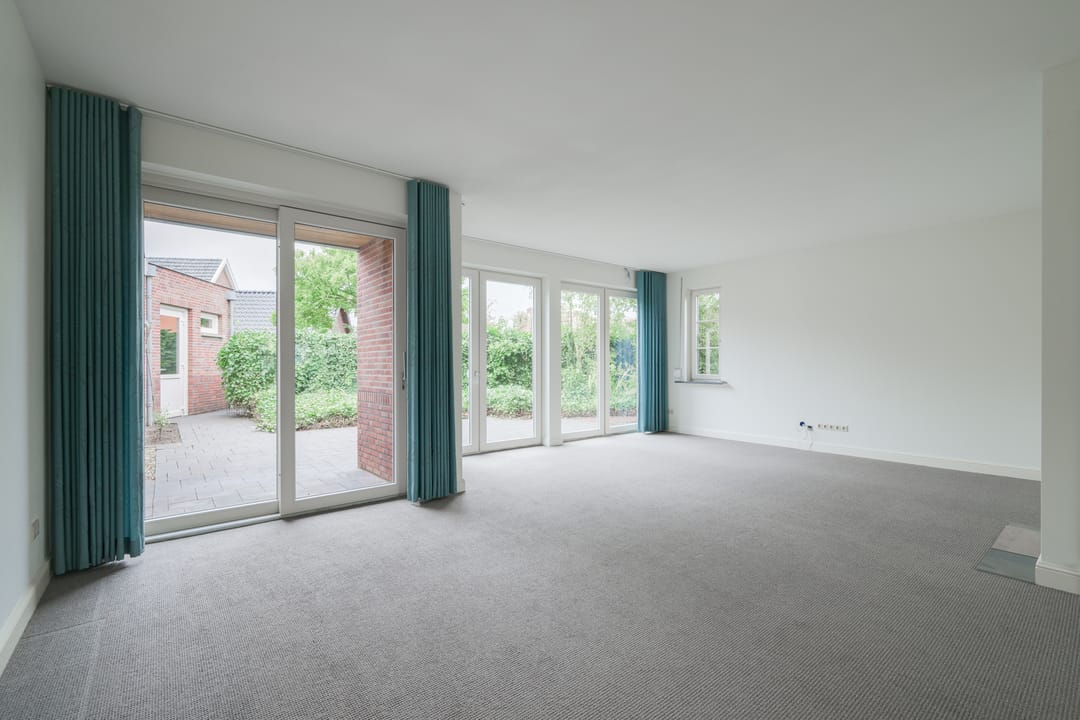 Photo 2 of Freule van Dorthstraat 70