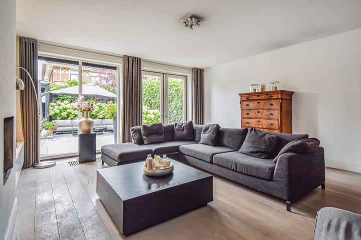 Foto 14 van Hof van Naeltwijck 21