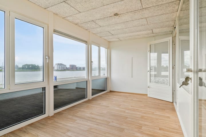 Foto 15 van Pontonniersweg 128