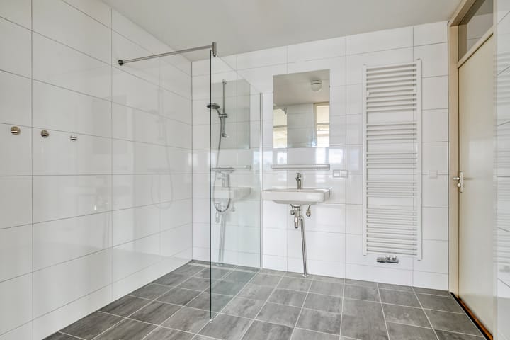 Foto 23 van Pontonniersweg 128