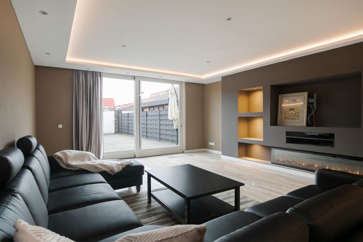 Photo 9 of Prof. R. Casimirstraat 32-C