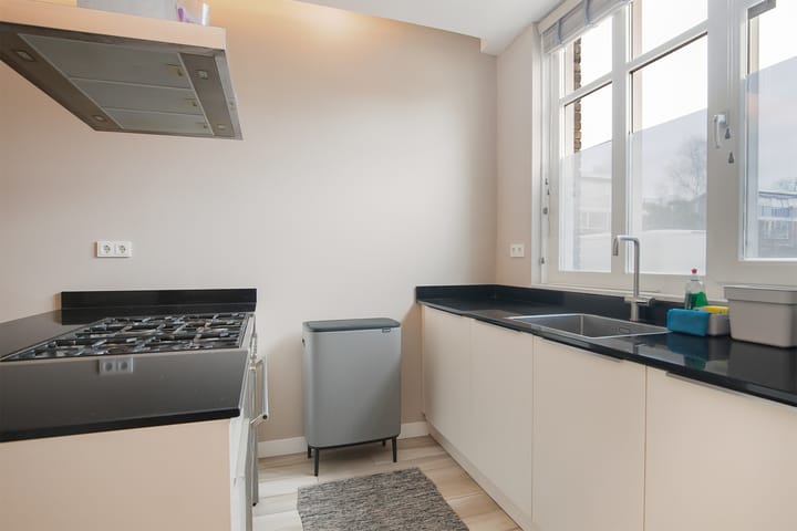 Photo 14 of Prof. R. Casimirstraat 32-C