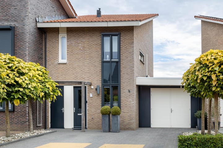 Photo 2 of Slangemuur 32