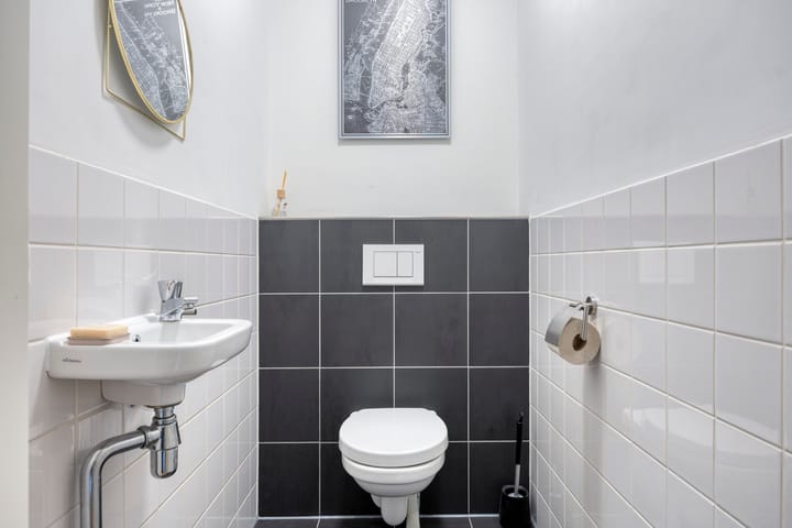 Photo 24 of Trompstraat 15-07