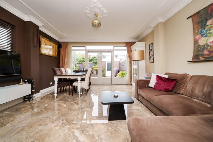 Foto 2 van Van Brienenoordstraat 15