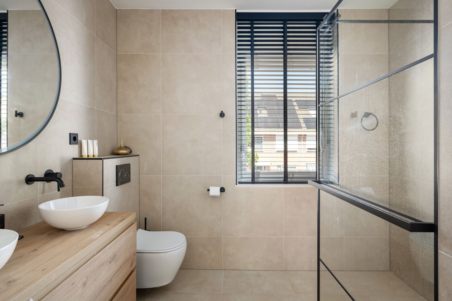 Foto 4 van Rozenhout 36