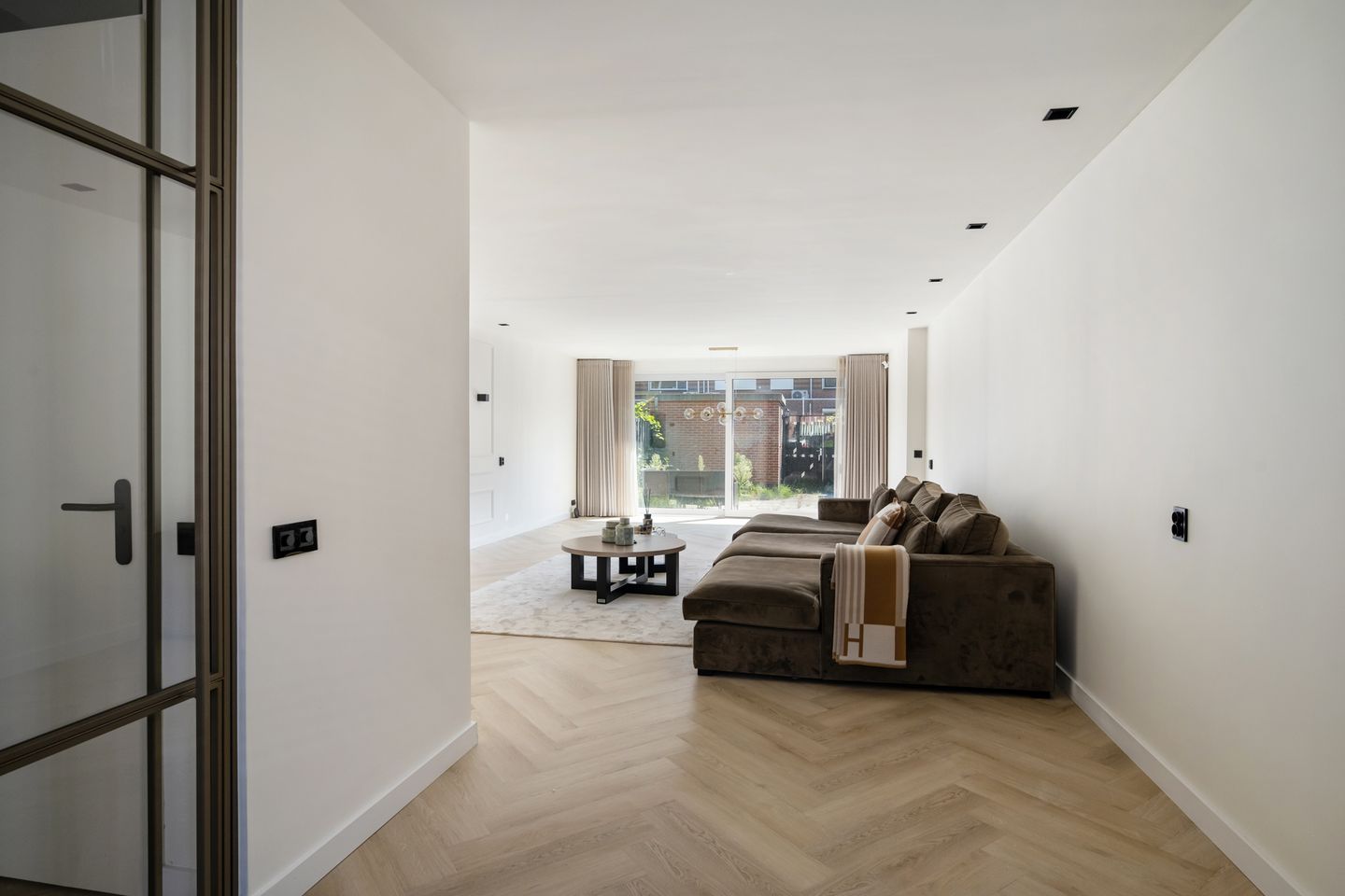 Foto 10 van Rozenhout 36