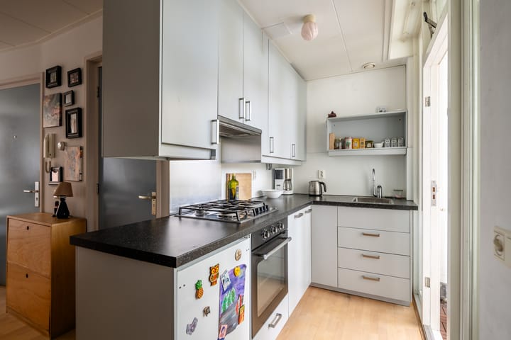 Foto 9 van Van Bossestraat 42-1