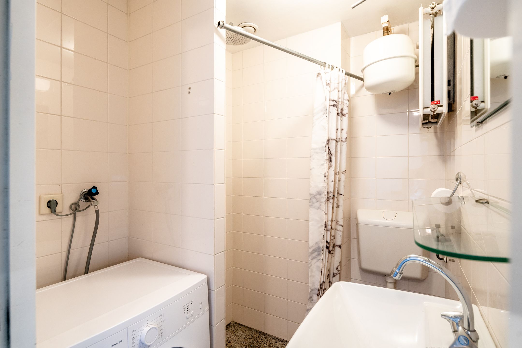 Foto 15 van Van Bossestraat 42-1