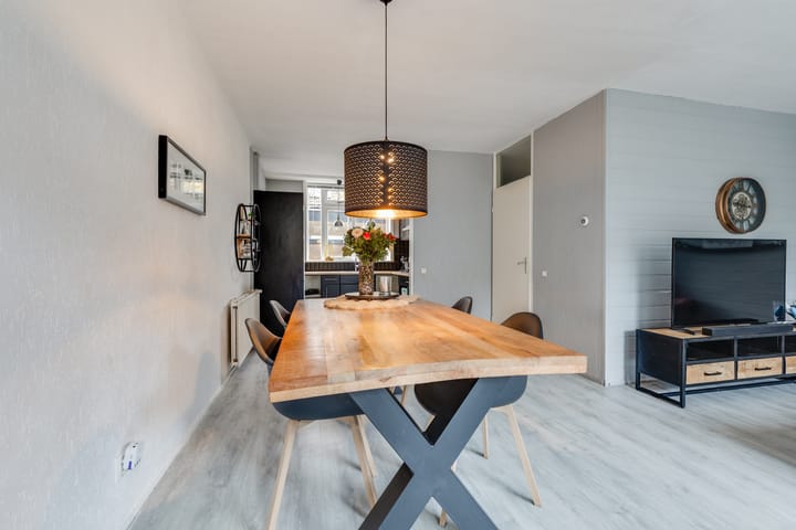 Foto 16 van Salemate 60