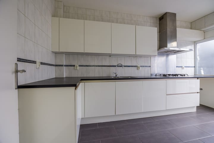 Photo 3 of Malvert 7392