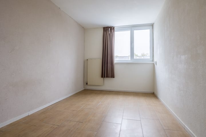 Photo 22 of Malvert 7392