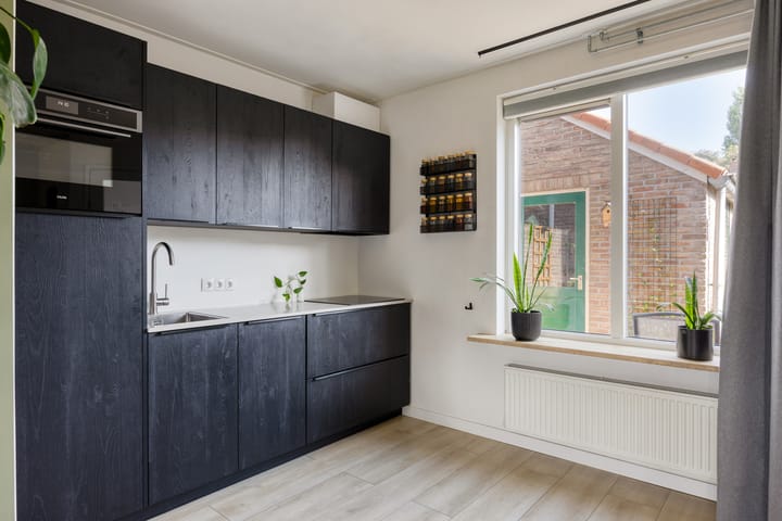 Foto 8 van Emmastraat 22