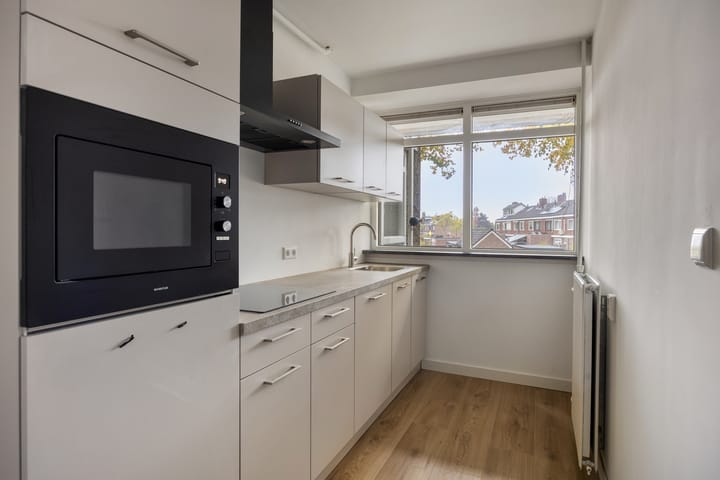 Photo 2 of van Godewijckstraat 35