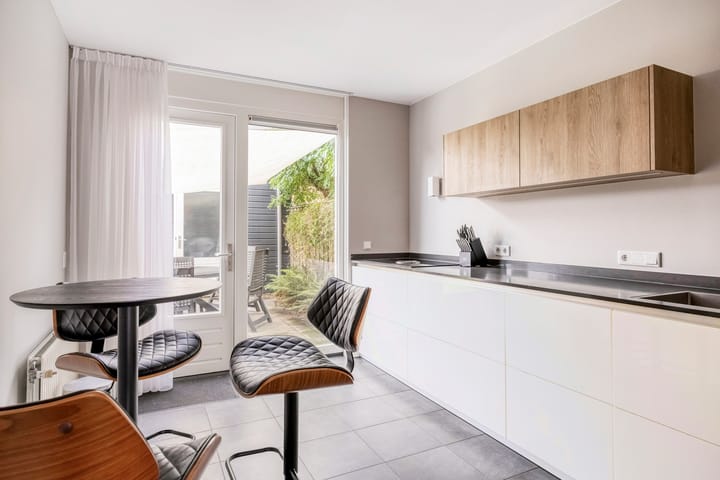 Foto 8 van Einsteinstraat 1