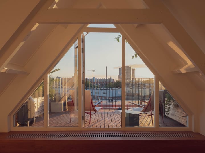 Foto 42 van Mathenesserdijk 325-A