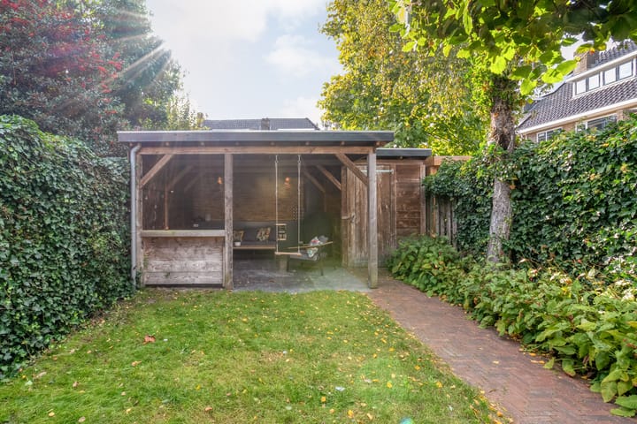 Foto 43 van Wipstrikkerallee 138