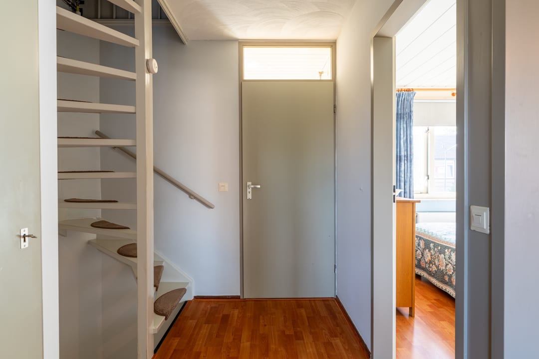 Foto 16 van Van Hogendorpstraat 15