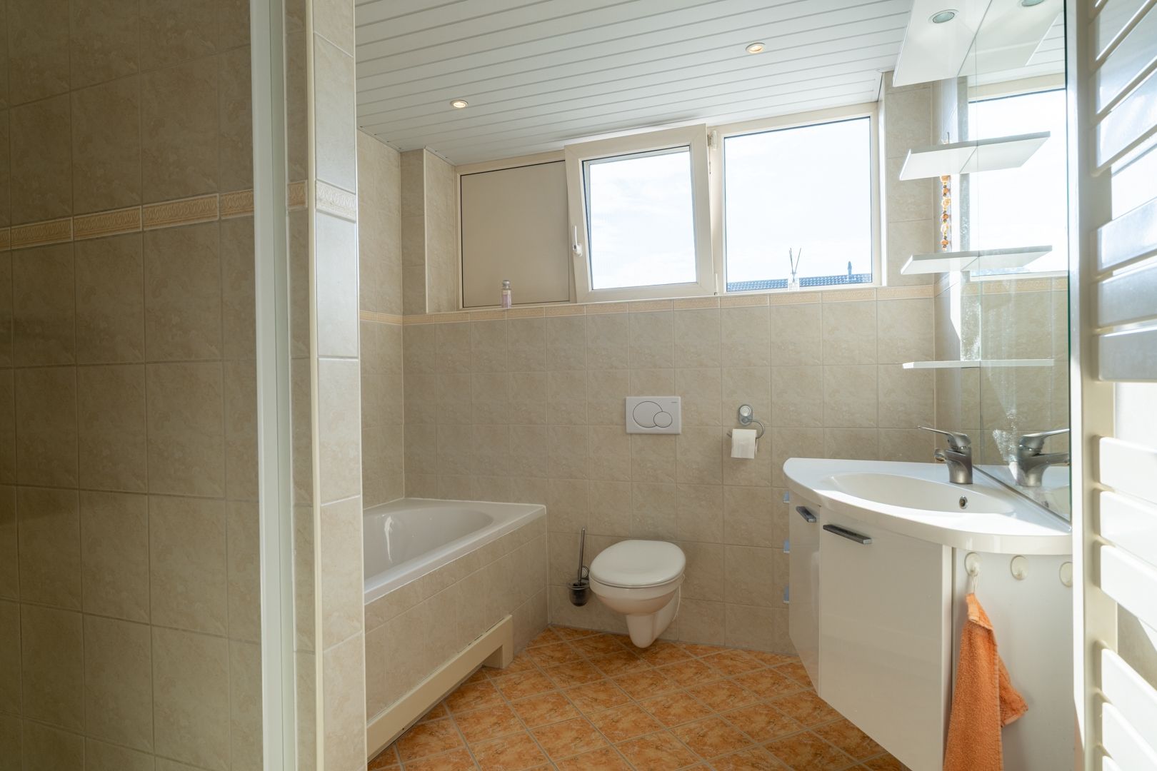 Foto 3 van Van Hogendorpstraat 15