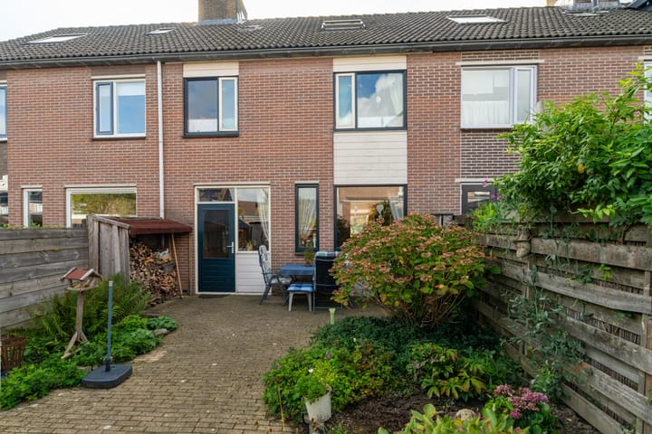 Foto 26 van Van Hogendorpstraat 15