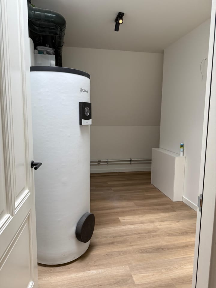 Photo 17 of Hangerad 25