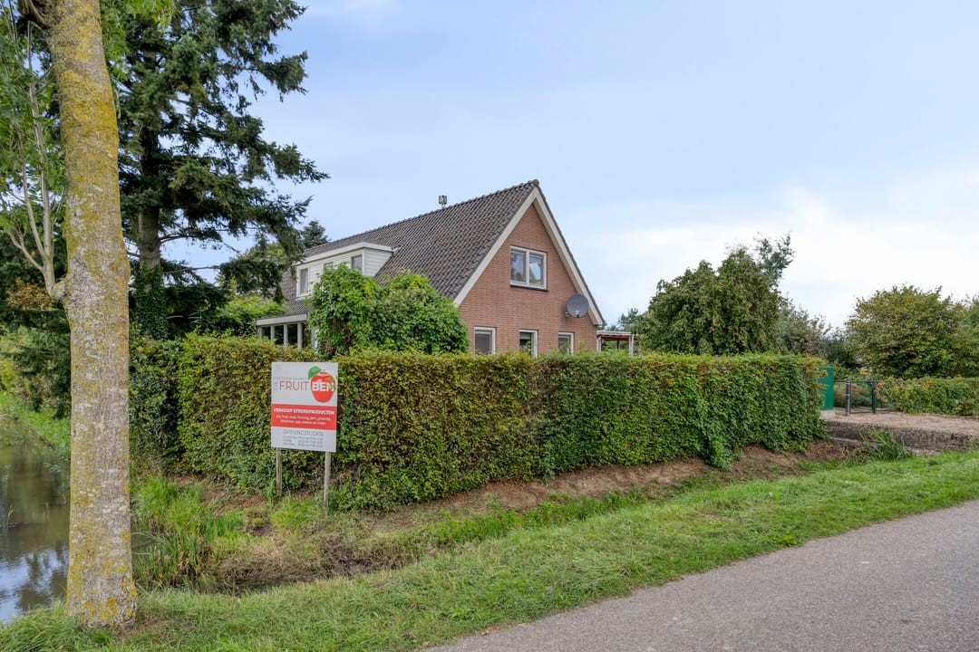 Foto 2 van Kerkstraat 1