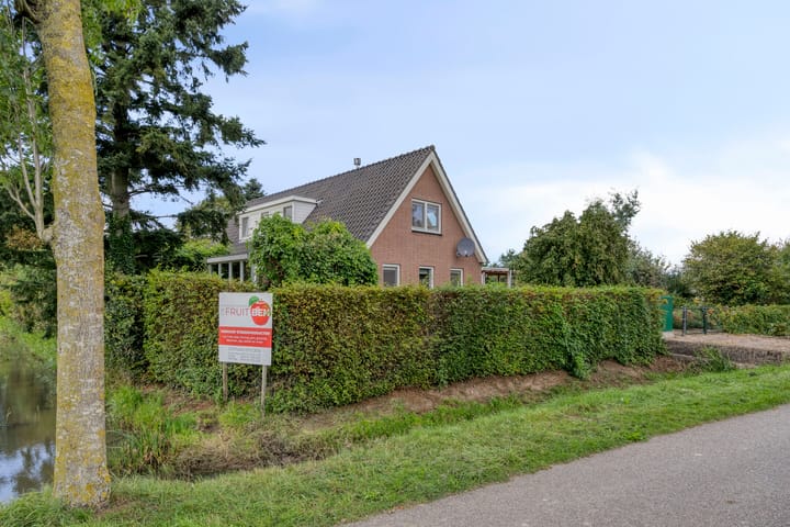 Photo 2 of Kerkstraat 1