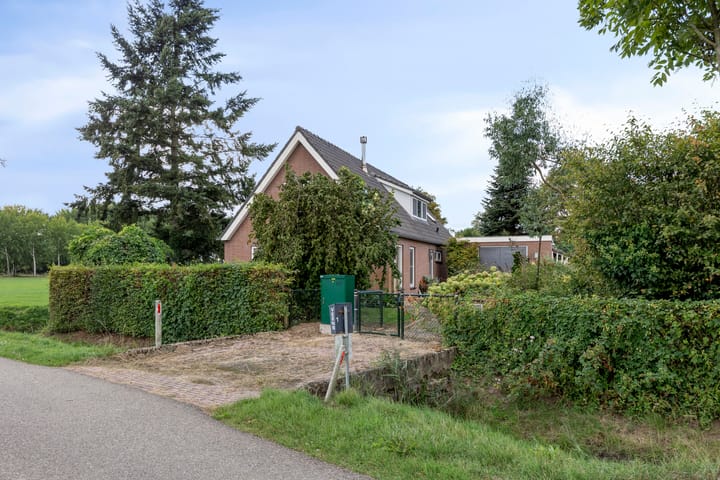 Photo 3 of Kerkstraat 1