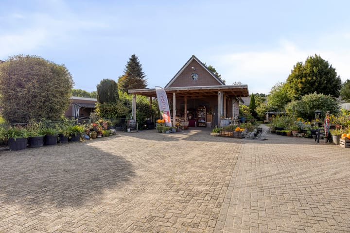 Photo 33 of Kerkstraat 1