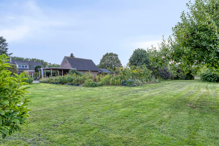 Photo 40 of Kerkstraat 1