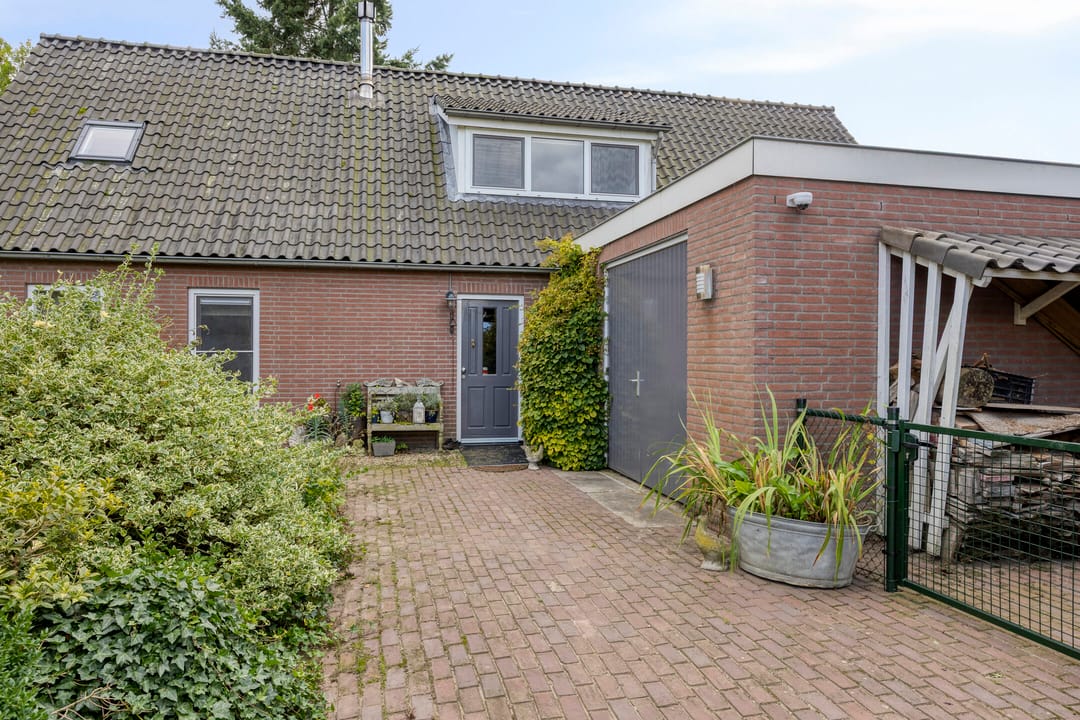 Foto 41 van Kerkstraat 1