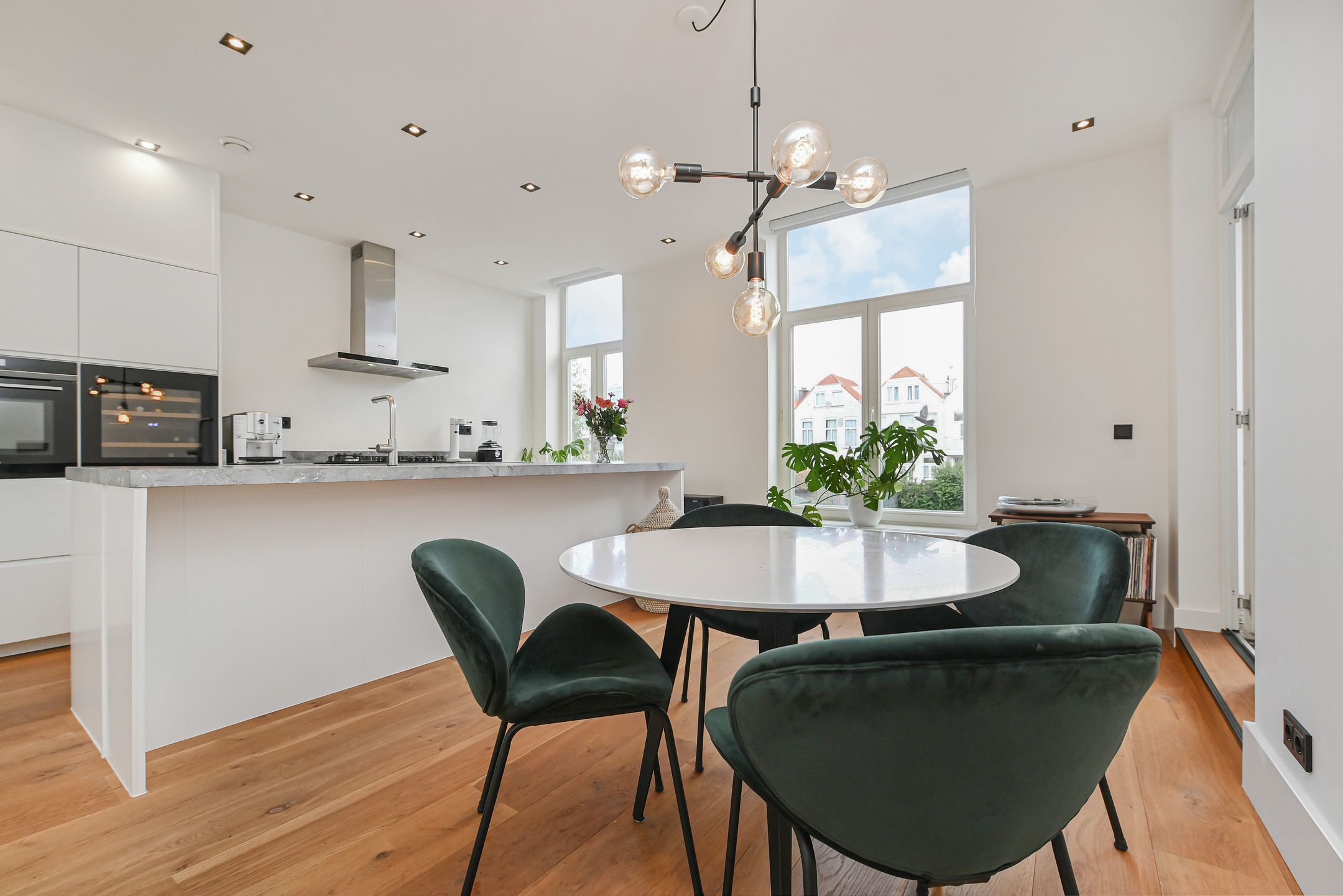 Photo 6 of Hemsterhuisstraat 53