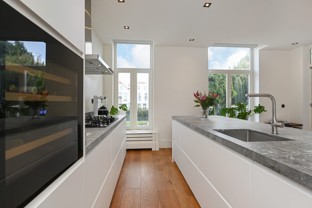 Photo 8 of Hemsterhuisstraat 53